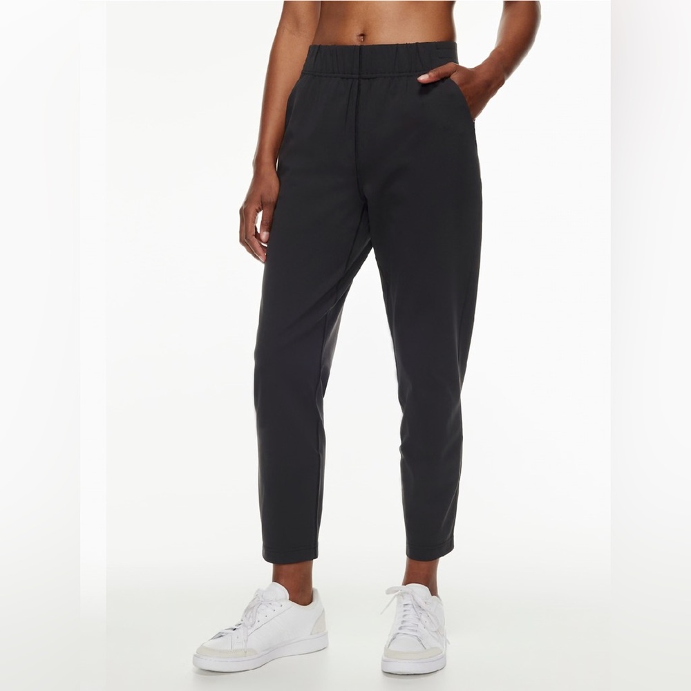 Aritzia Babaton Black Weekender Women's Pants